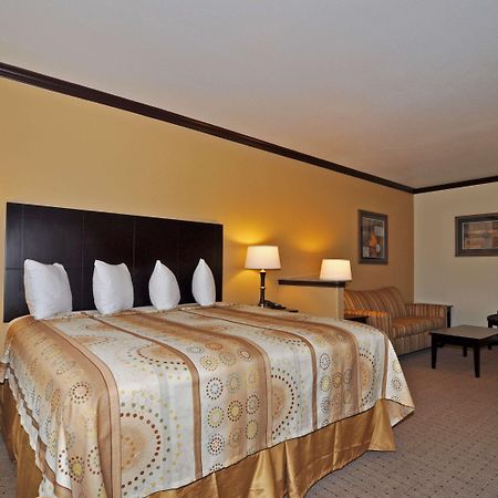 Best Western Plus Royal Mountain Inn & Suites Athens Quarto foto